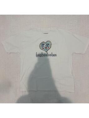 beabadoobee white graphic tour t shirt size xl
